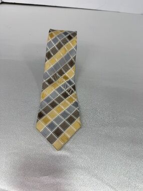 Kenneth Cole Reaction Silk Tie Gold Gray Brown Geometric Pattern